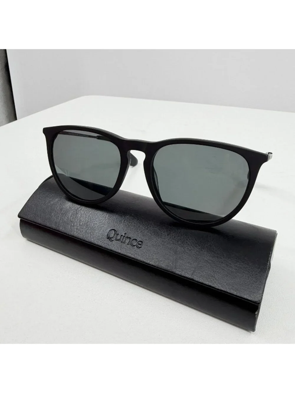 Quince Emily Round Polarized Acetate Sunglasses in Black with Grey Lens - NEW